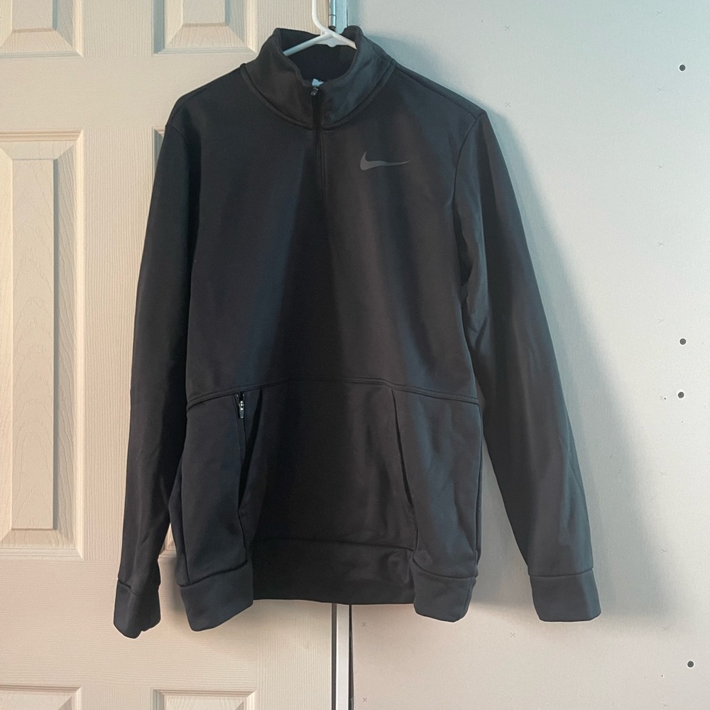 Nike, Men, Medium, half quarter zip up. black.